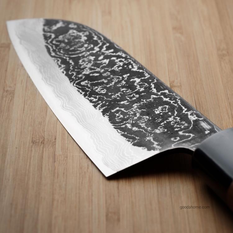 Damascus steel blade